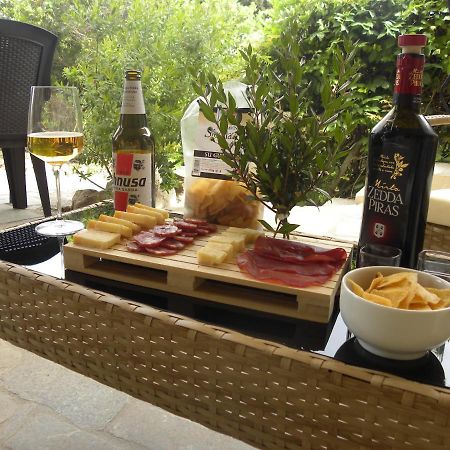 Stanza Privata Con Giardino Hotel La Maddalena  Buitenkant foto